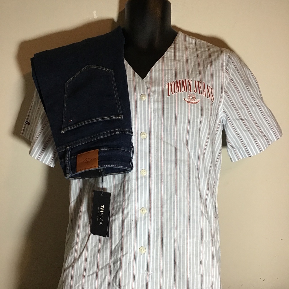 😎#554, 2 pieces, women’s, see photos, rise=9/10, XS/shirt, pants= size 2🔥🔥
